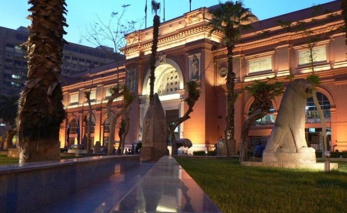 Full-Day Giza Pyramids, Egyptian Museum, and Coptic Cairo
