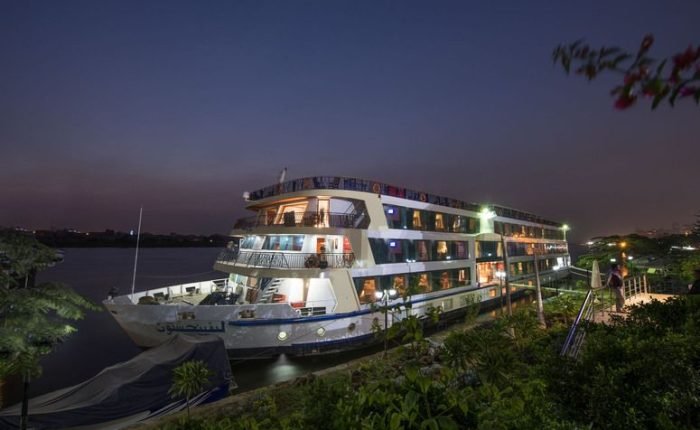Pyramids and Nile Cruise Holiday