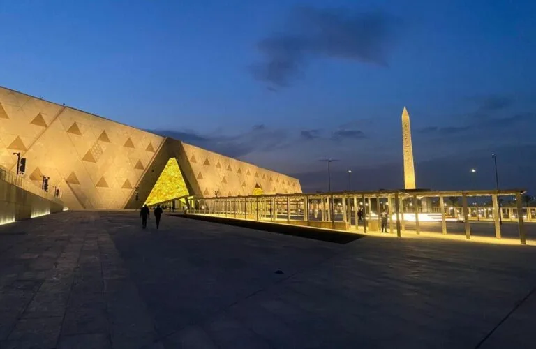 Tour to Giza Pyramids, GEM & Old Cairo