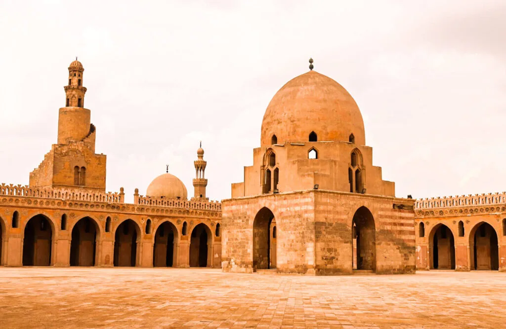 Tour to Cairo from Luxor by Flight